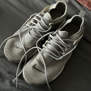 Nike Prestos